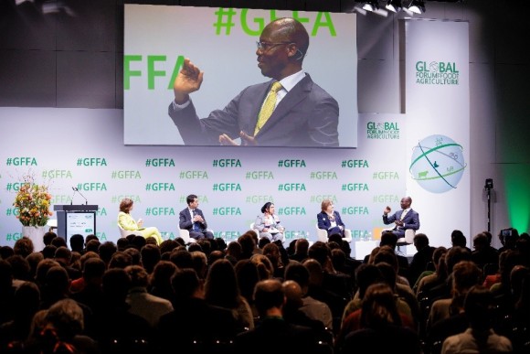 5 Speaker auf der Bühne zum GFFA